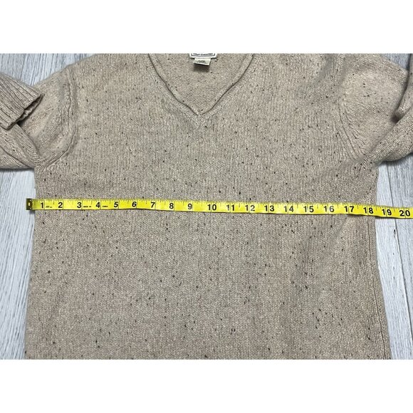 LL Bean Beige Sweater Cotton Cashmere VNeck Pullover Men’s Small (Hole Pictured) - Picture 6 of 6